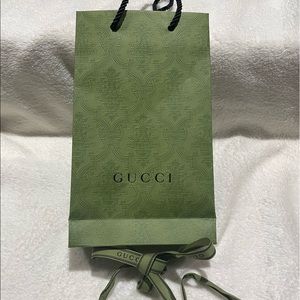 Authentic GUCCI Paper gift bag and wrapping ribbon